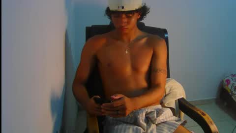 Snapshot of hansel_take chatting on May 20, 2026, 2:18 am hansel_take online show from May 20, 2026, 2:18 am
