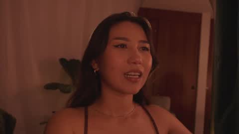 Mizi online show from April 16, 2026, 9:39 pm