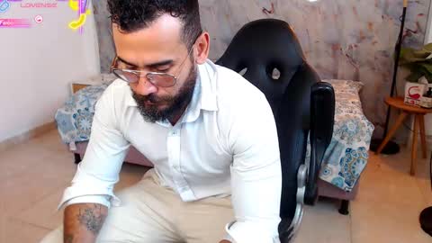 hanz_col online show from December 1, 2025, 6:13 pm