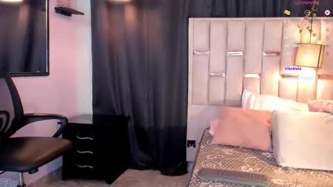 Hanzking01 online show from November 22, 2025, 10:58 am