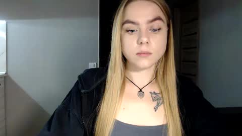 Snapshot of happy_fox_ chatting on January 15, 2025, 9:51 pm happy_fox_ online show from January 15, 2025, 9:51 pm