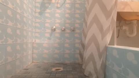 Snapshot of happychappyhard69 chatting on November 12, 2025, 5:02 pm HappyChappyHard69 online show from November 12, 2025, 5:02 pm