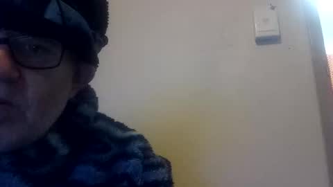 happydick69a online show from October 14, 2025, 3:02 pm