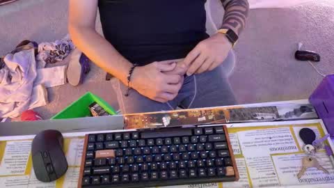 Josh Hamilton online show from November 18, 2025, 7:07 pm