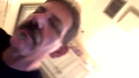 Jhonassmann12 online show from March 1, 2026, 9:50 pm