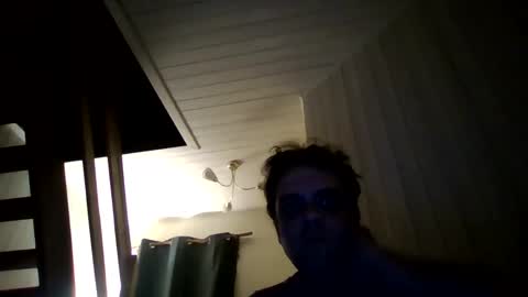 happylarlcamper online show from April 12, 2026, 11:10 pm