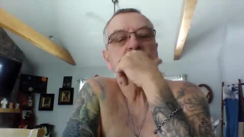 happynudist7373 online show from March 9, 2026, 5:50 pm
