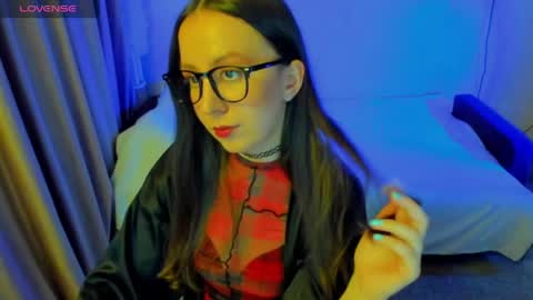 Snapshot of happystephanie chatting on May 19, 2026, 8:59 pm Stephanie online show from May 19, 2026, 8:59 pm