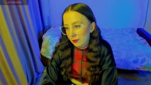 Snapshot of happystephanie chatting on June 1, 2026, 5:25 pm Stephanie online show from June 1, 2026, 5:25 pm