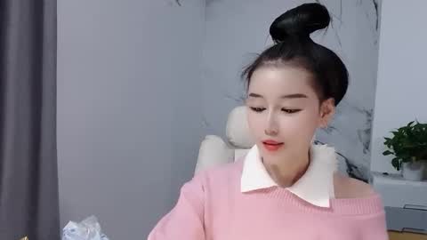 happysweety1688 online show from December 14, 2025, 5:18 pm