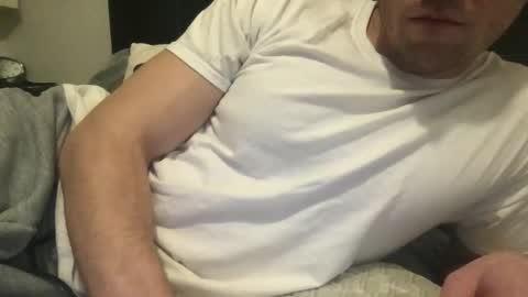 happytoplay22 online show from February 19, 2026, 7:54 pm