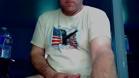 hard4you6921 online show from April 8, 2026, 1:33 pm