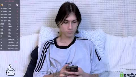 Snapshot of hard__fantasy chatting on September 30, 2025, 4:17 am Mark online show from September 30, 2025, 4:17 am
