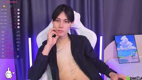 Snapshot of hard__fantasy chatting on November 10, 2025, 11:37 pm Mark online show from November 10, 2025, 11:37 pm