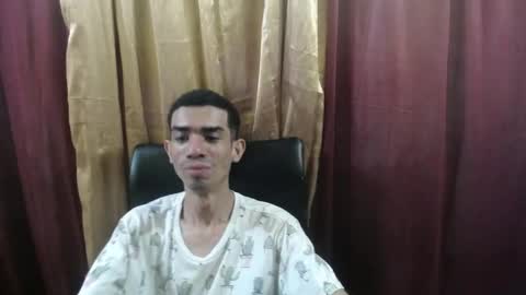 Snapshot of hard_its777 chatting on January 6, 2026, 9:24 am hard_its777 online show from January 6, 2026, 9:24 am