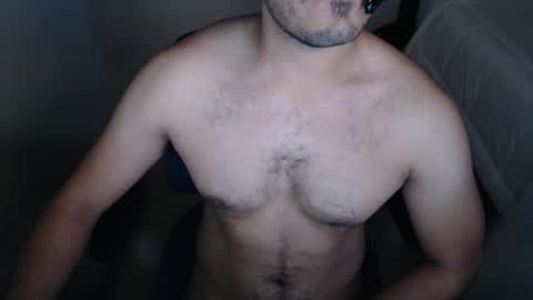 Snapshot of hardandhornyandbrown chatting on December 18, 2024, 1:05 am H online show from December 18, 2024, 1:05 am