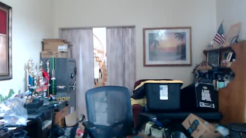 Steele and Cassie online show from September 28, 2025, 6:57 pm