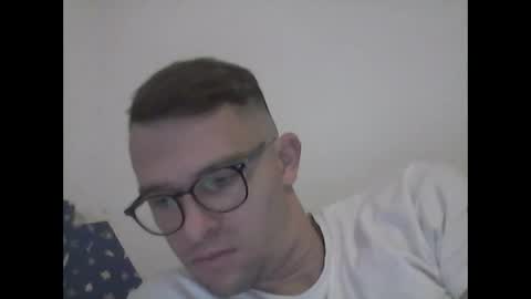 hardboylovemilfmoom online show from November 9, 2025, 7:39 am