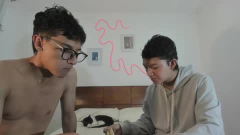 kade and demi independent models online show from February 23, 2026, 11:24 pm