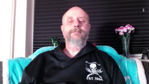 MrLazy online show from February 6, 2026, 7:17 pm