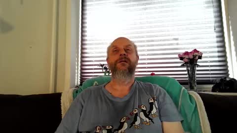 MrLazy online show from March 25, 2026, 10:21 am