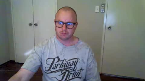 Snapshot of hardon911 chatting on February 24, 2025, 5:22 am Stand Lee online show from February 24, 2025, 5:22 am