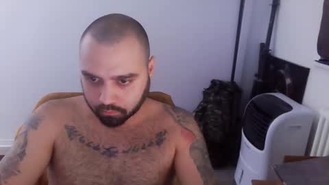 hardschwan online show from February 18, 2026, 9:44 pm