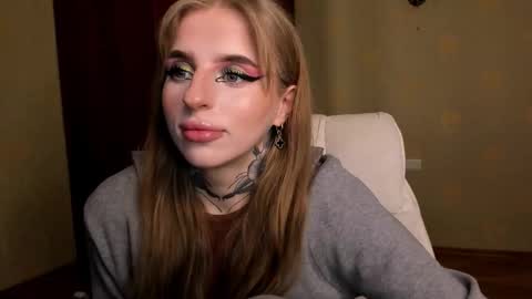 Julia online show from March 2, 2026, 5:08 am