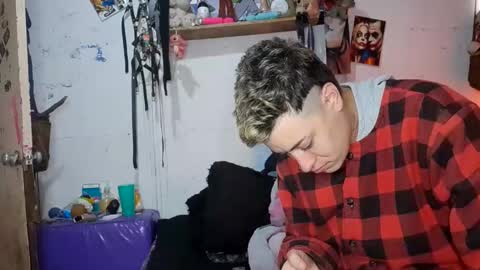    online show from February 8, 2025, 3:00 pm