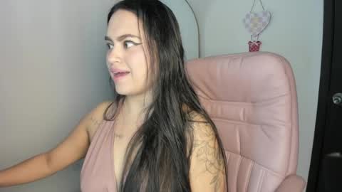 Snapshot of harmony_murr chatting on May 16, 2026, 5:23 pm vanessa online show from May 16, 2026, 5:23 pm
