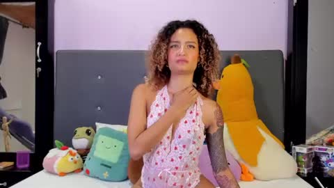 Snapshot of harmonyy_hill chatting on June 25, 2026, 11:20 pm Harmony Hill online show from June 25, 2026, 11:20 pm