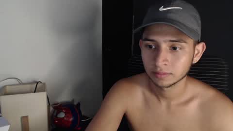 Snapshot of harold_18_ chatting on April 15, 2026, 6:15 pm harold_18_ online show from April 15, 2026, 6:15 pm