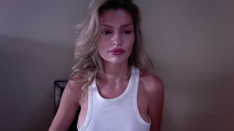 Snapshot of harperellis chatting on July 1, 2026, 2:24 am Harper Ellis online show from July 1, 2026, 2:24 am