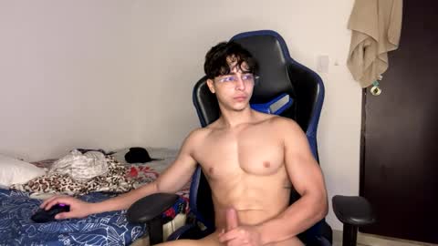 harry_p01 online show from September 22, 2025, 3:36 pm