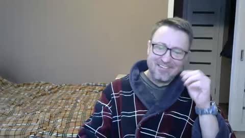 Snapshot of harrysnake chatting on December 8, 2024, 8:09 am HarrySnake online show from December 8, 2024, 8:09 am