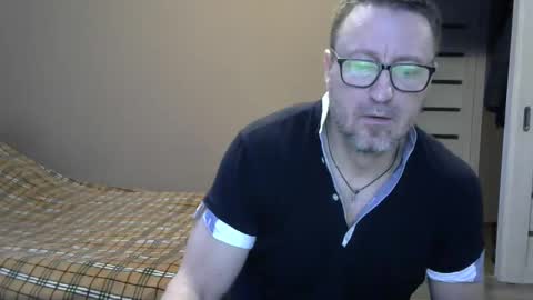 Snapshot of harrysnake chatting on December 9, 2024, 6:45 am HarrySnake online show from December 9, 2024, 6:45 am