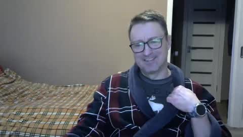 Snapshot of harrysnake chatting on December 20, 2024, 6:40 am HarrySnake online show from December 20, 2024, 6:40 am