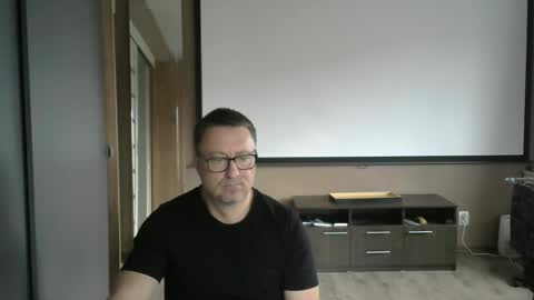 Snapshot of harrysnake chatting on November 7, 2025, 8:14 am HarrySnake online show from November 7, 2025, 8:14 am