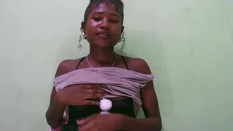 hasleyinah online show from March 1, 2026, 7:05 pm