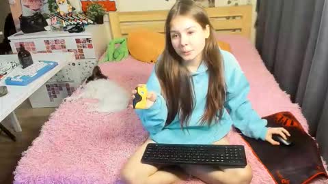 HateEmotions online show from October 21, 2025, 4:08 pm