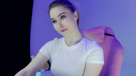 Anna online show from March 15, 2026, 12:22 pm