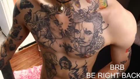 Snapshot of hatsumotokyoto chatting on February 2, 2025, 12:19 am More content   2   online show from February 2, 2025, 12:19 am