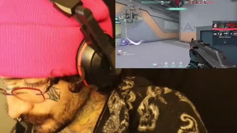 Snapshot of hatsumotokyoto chatting on February 2, 2025, 3:21 am More content   2   online show from February 2, 2025, 3:21 am