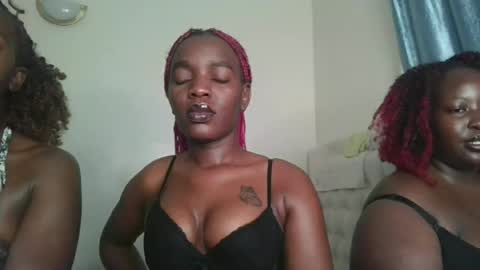 Snapshot of havanna_p1 chatting on July 1, 2026, 11:37 pm havanna_p1 online show from July 1, 2026, 11:37 pm