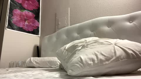 hawaiigirl_ online show from September 14, 2025, 4:00 am