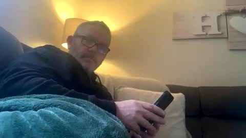 hawks2113 online show from February 13, 2025, 3:14 pm