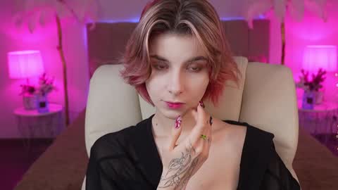 haylaamber online show from December 10, 2024, 6:54 am