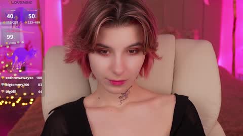 haylaamber online show from December 13, 2024, 11:28 pm