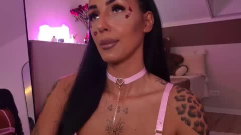 Snapshot of hayleybabe4 chatting on February 14, 2026, 10:06 pm Hayley online show from February 14, 2026, 10:06 pm