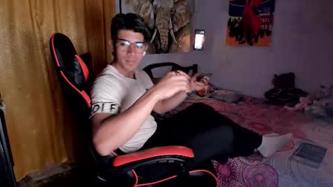 Snapshot of hazbinstudio chatting on March 19, 2026, 6:12 pm hazbinstudio online show from March 19, 2026, 6:12 pm